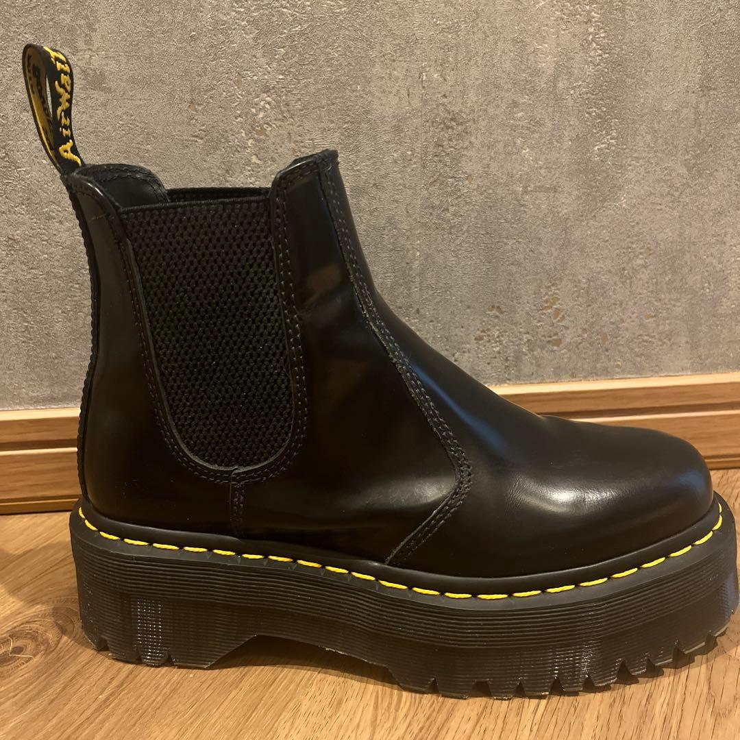 Dr. Martens ブラック サイドゴアブーツ　厚底