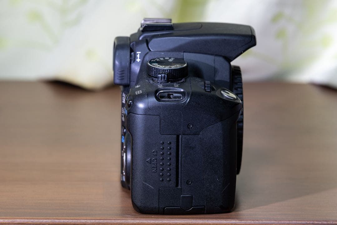 Canon EOS Kiss Digital N 一眼レフカメラ 純正バッテリー