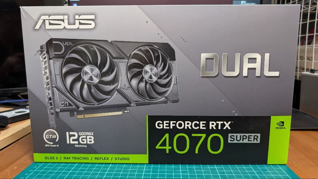 グラフィックボード・グラボ・ビデオカード ASUS GeForce RTX 4070 SUPER EVO 12GB