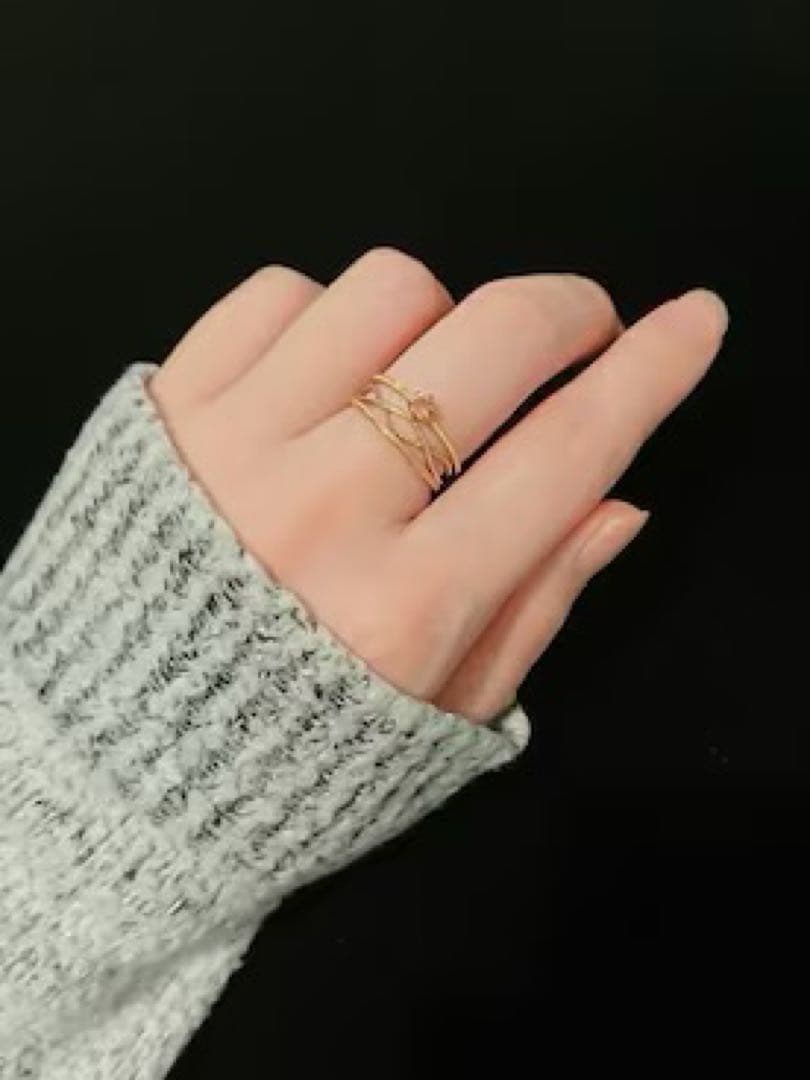 ノワールドプーぺ　K10 シンプルクロスラインレイヤードリング　9号