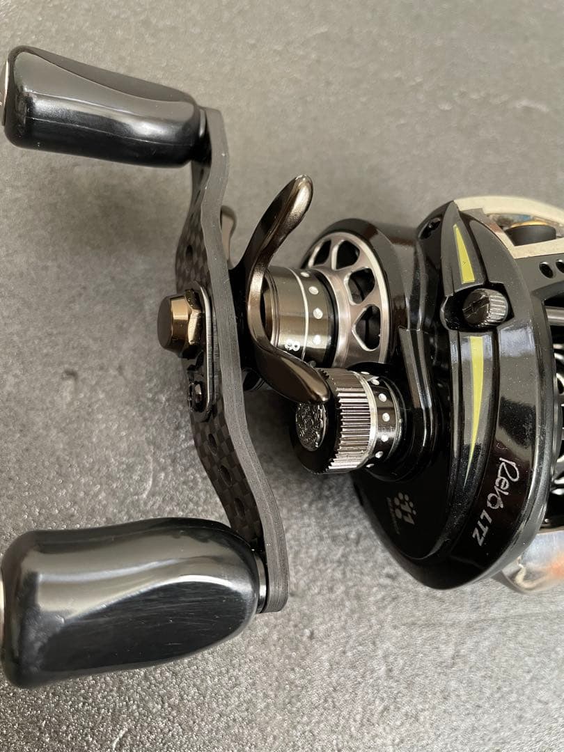 アブガルシア REVO LTZ AE74-Racing 8.01 左