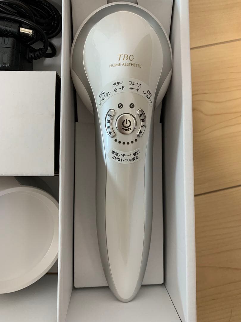 【超美品】HEAT CAVI SHAPE PRO 美顔器