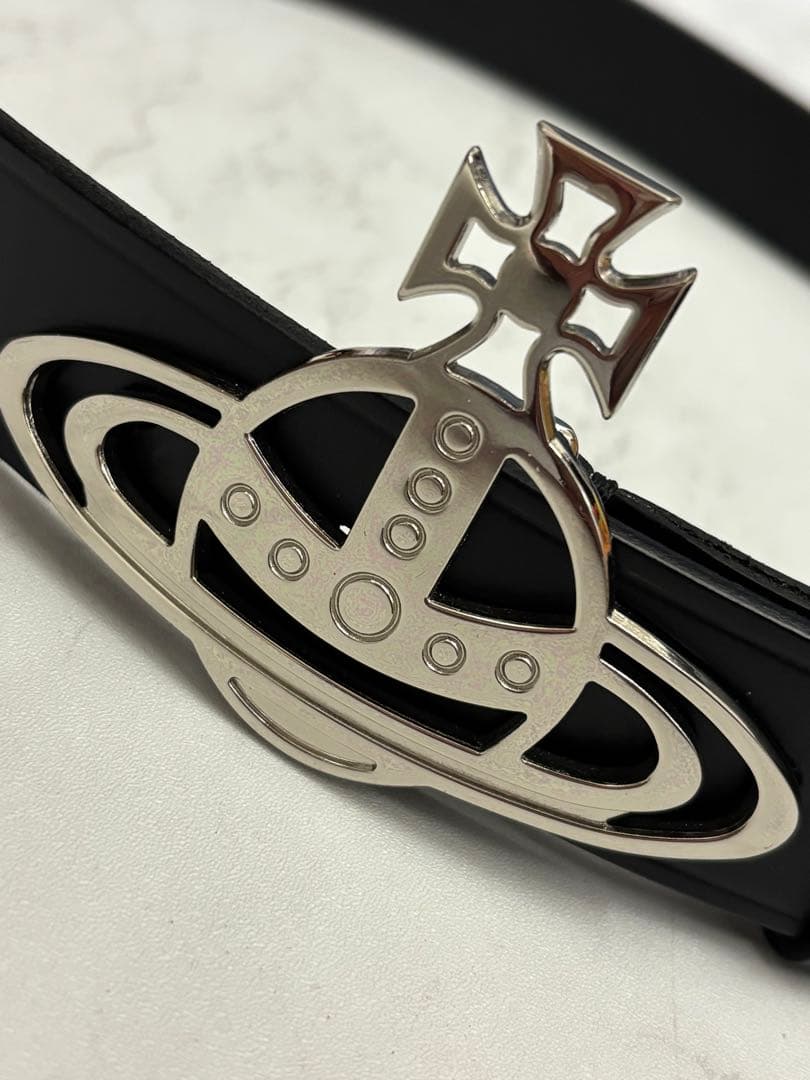 ヴィヴィアン レザーベルト