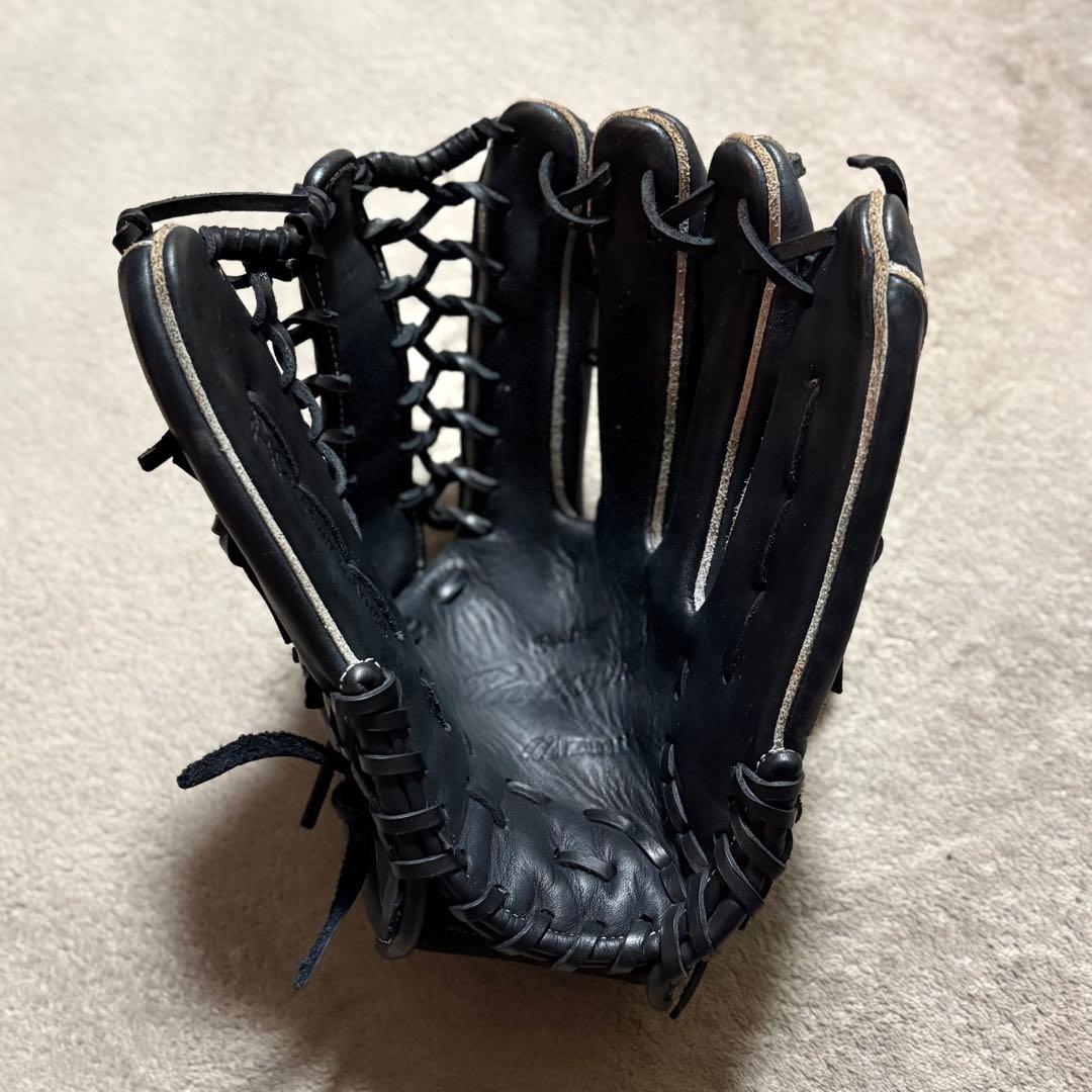 【美品】Mizuno イチローモデル プラチナラベル 外野用 軟式 グローブ