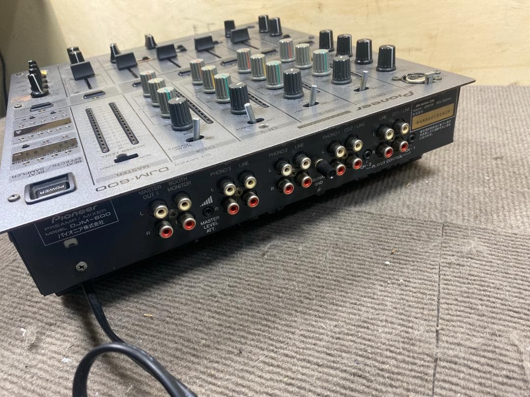 17 Pioneer DJM-600 DJミキサー