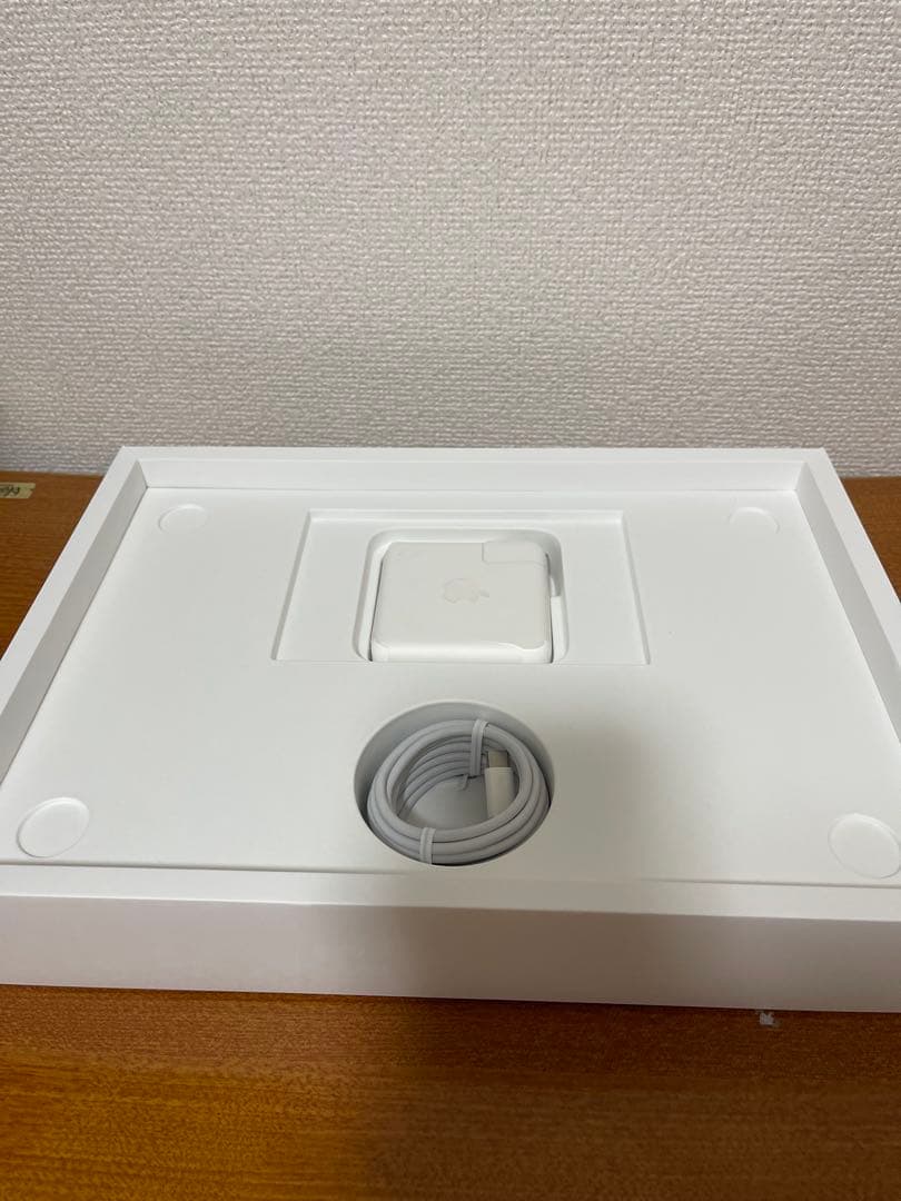 Macbook Pro 13インチ 2020 512GB