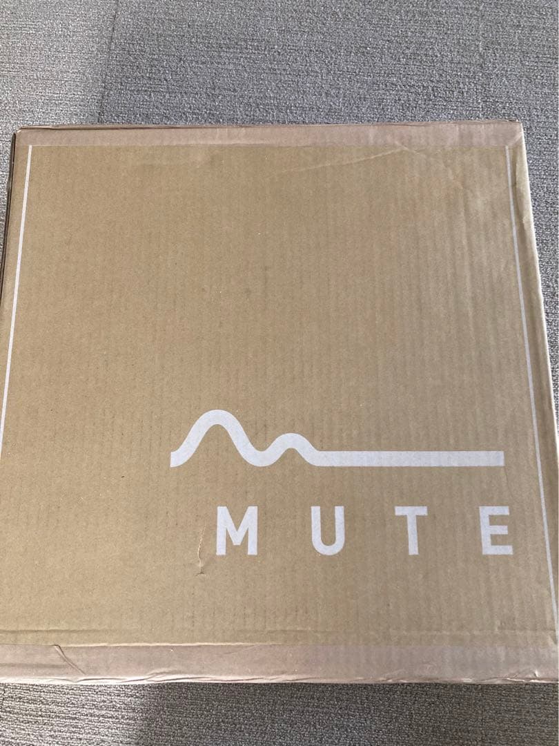 ②防音専科　MUTE ベージュ　50cm×50cm 8枚入