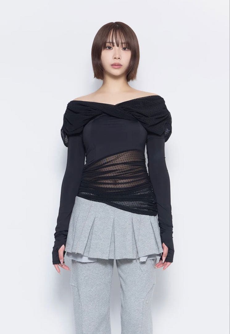 トップス theredthread S dot off shoulder tops