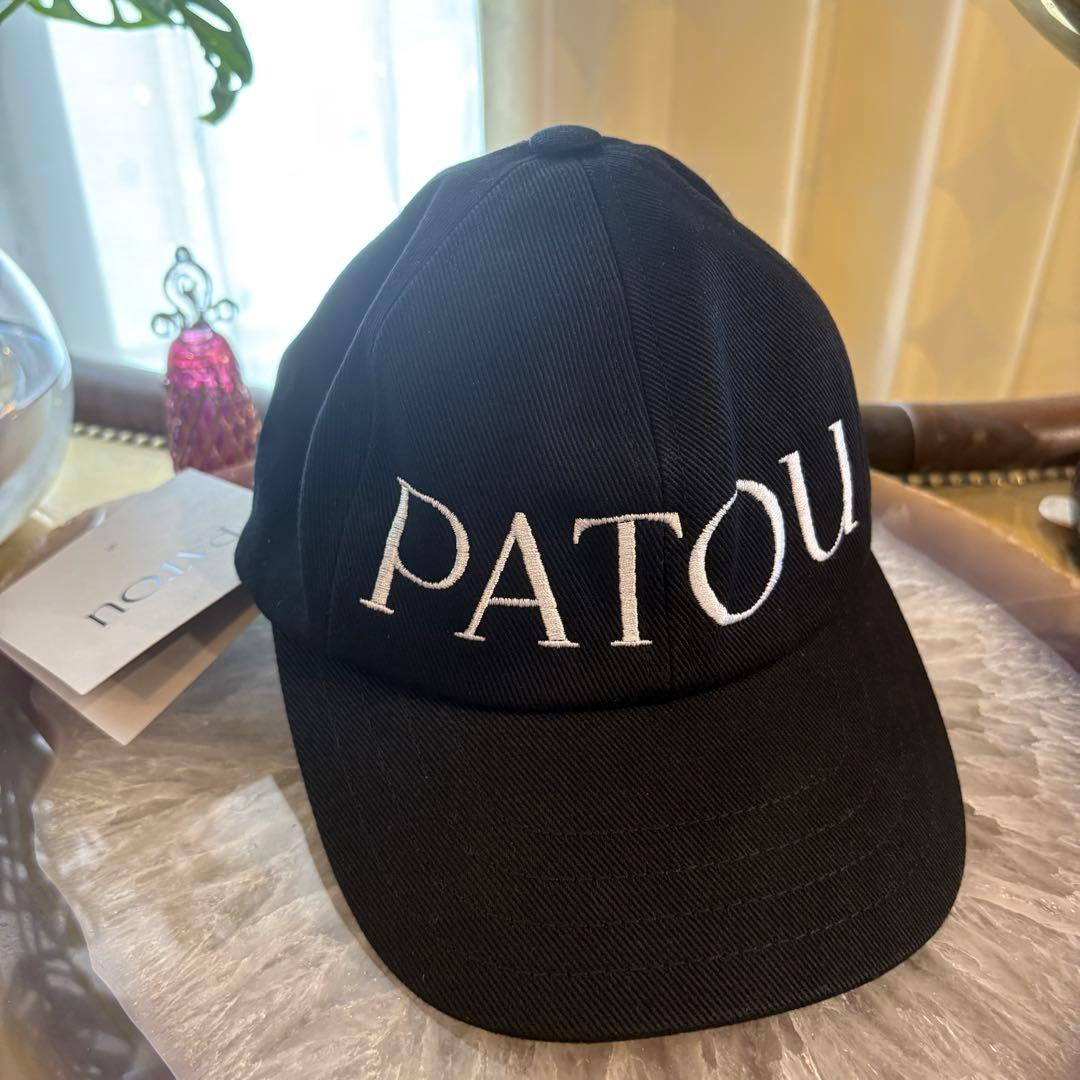 【新品大人気】PATOU ロゴ入りキャップ　S ブラック