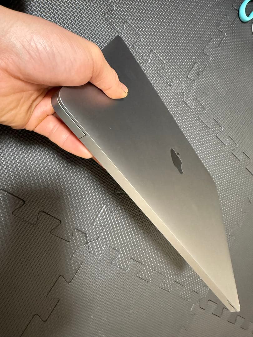 MacBook本体 MacBookAir 13 inch Corei7 512GB 16GB