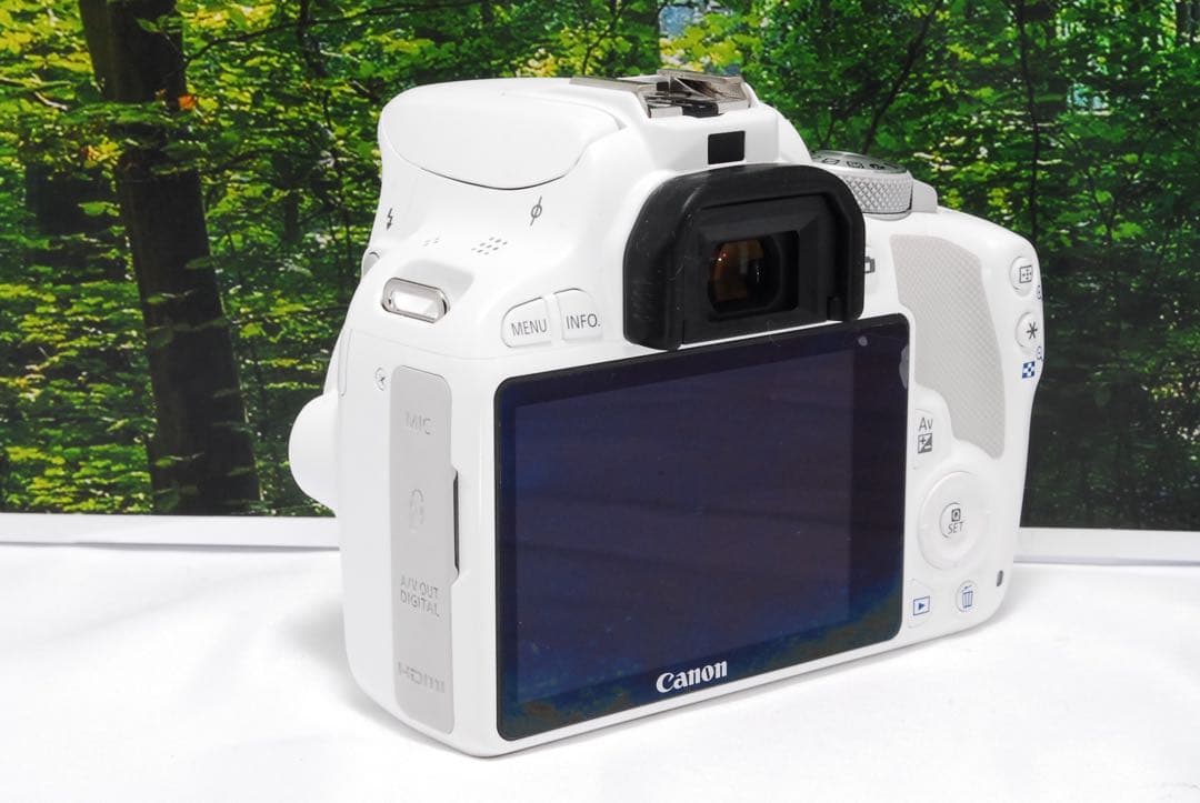 【美品】Canon EOS Kiss X7 ホワイト デジタル一眼カメラ