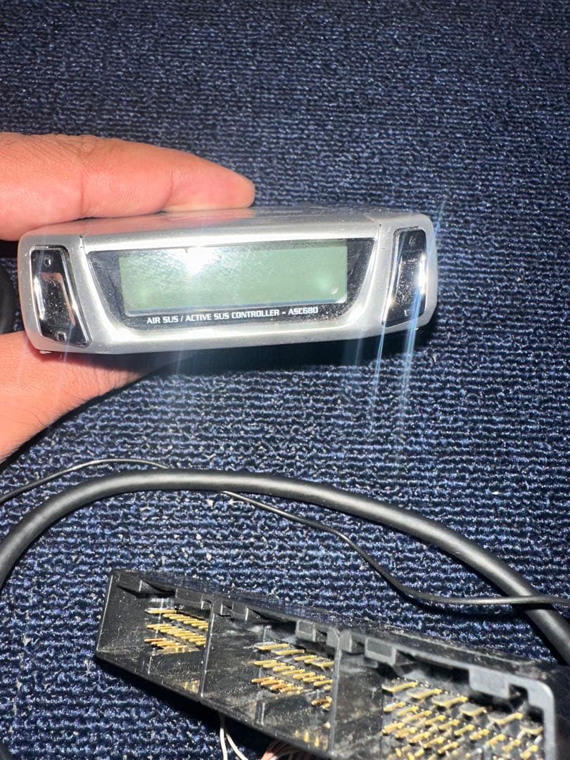 レクサス Ls460 LS600 用エアサスペンションコントローラー