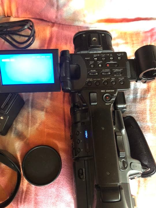 ビデオカメラ　HDV1080i mini dv