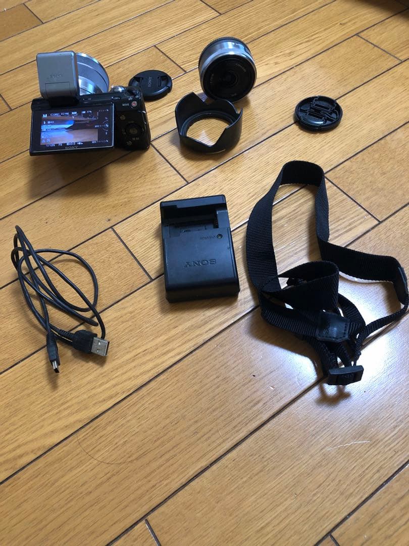 ソニーミラーレス一眼カメラ NEX-5 ダブルレンズキット