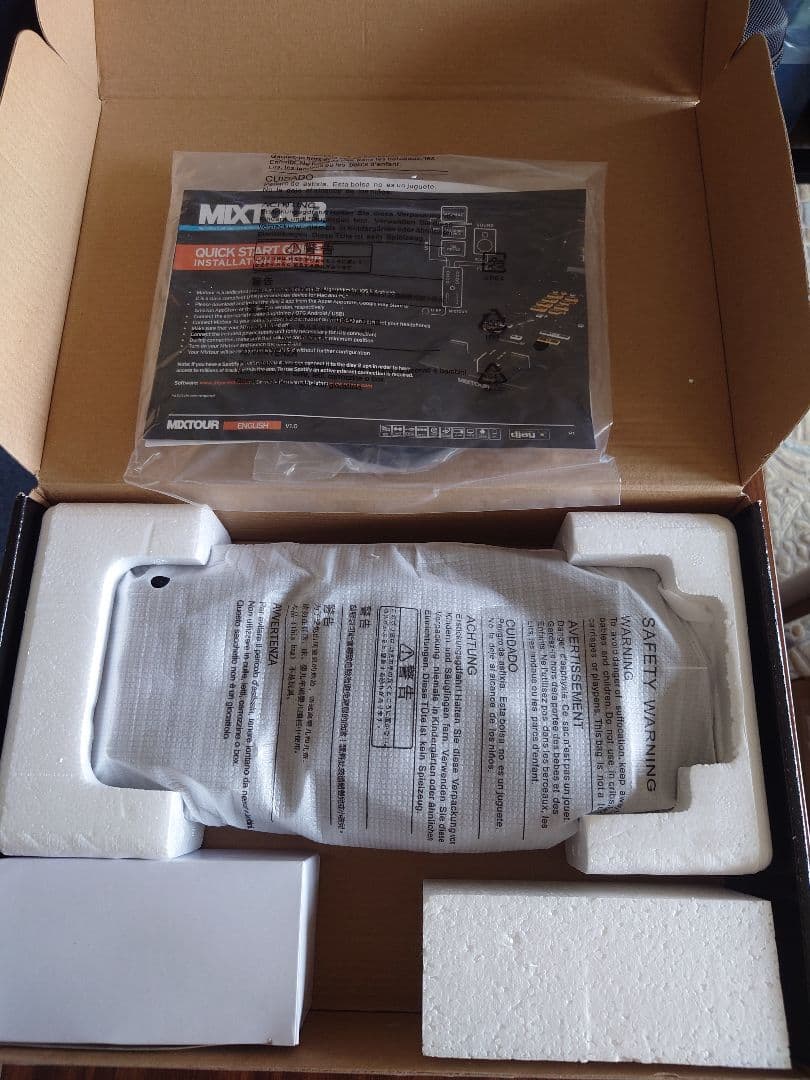 Reloop Mixtour DJコントローラー 専用ケース付き