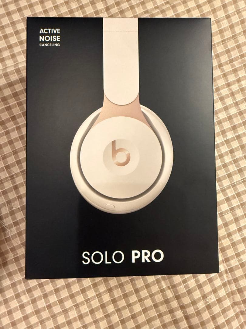 Beats SOLO PRO ノイズキャンセリングワイヤレスヘッドホン ホワイト