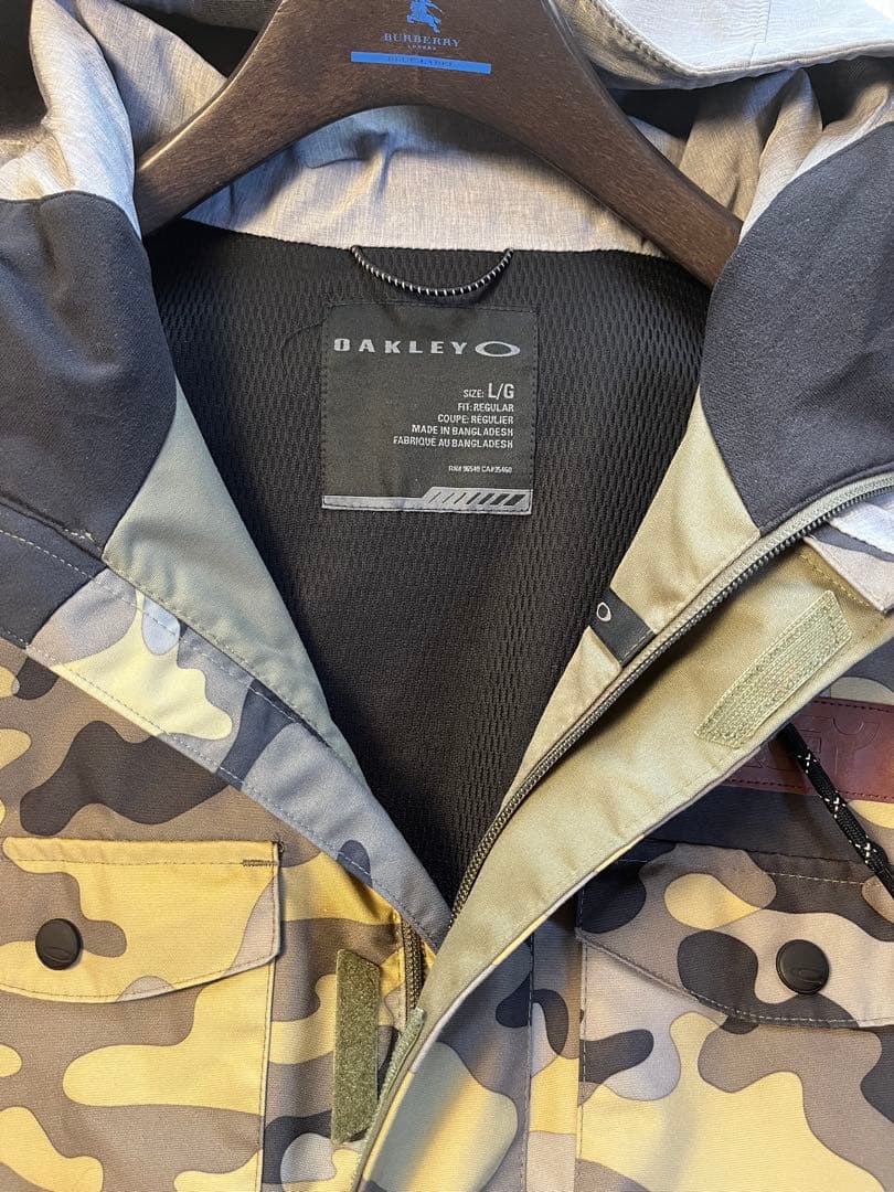 OAKLEY 迷彩 スノーボードウェア L/G