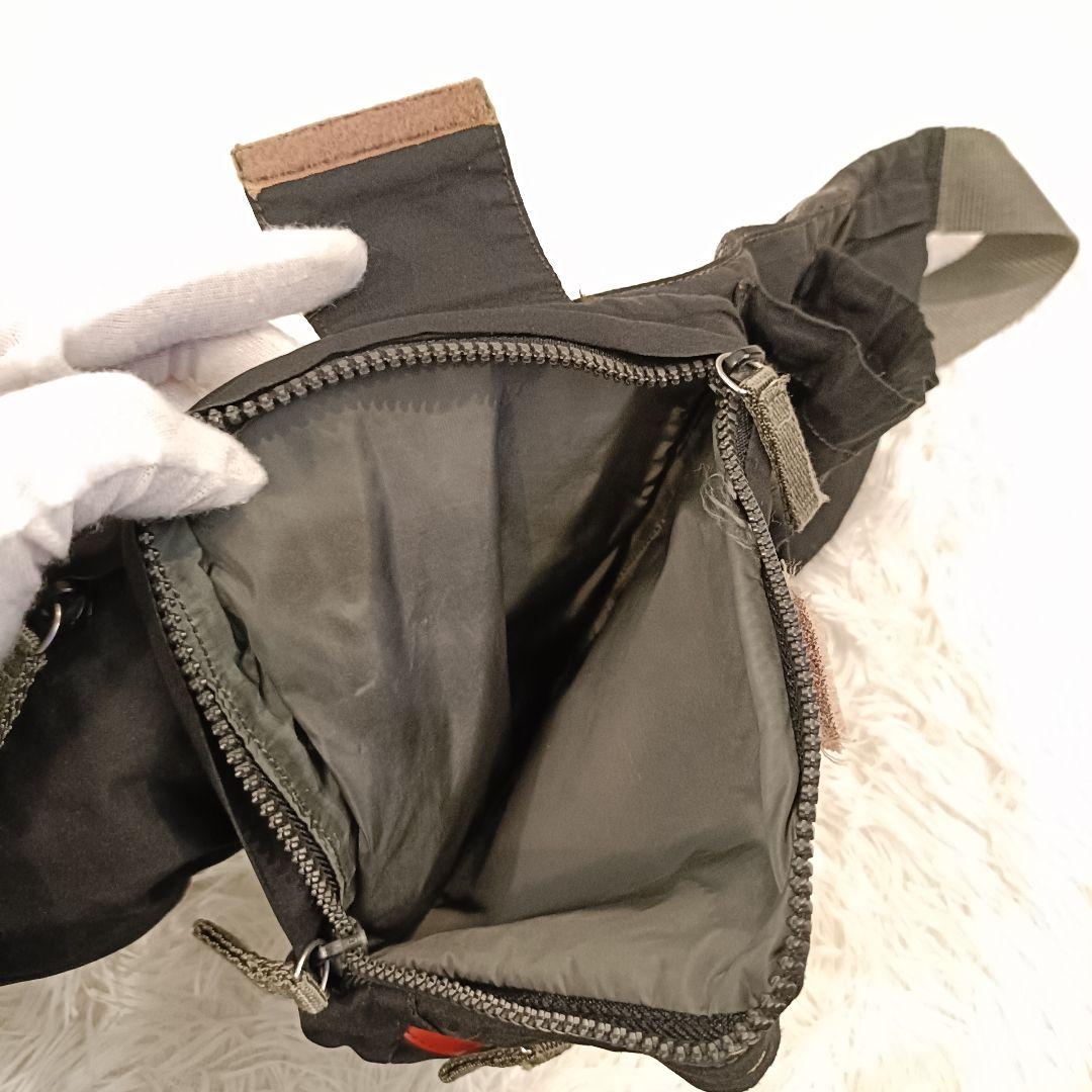 PRADA✨　 ボディバッグ・ウエストポーチ 黒　ブラック