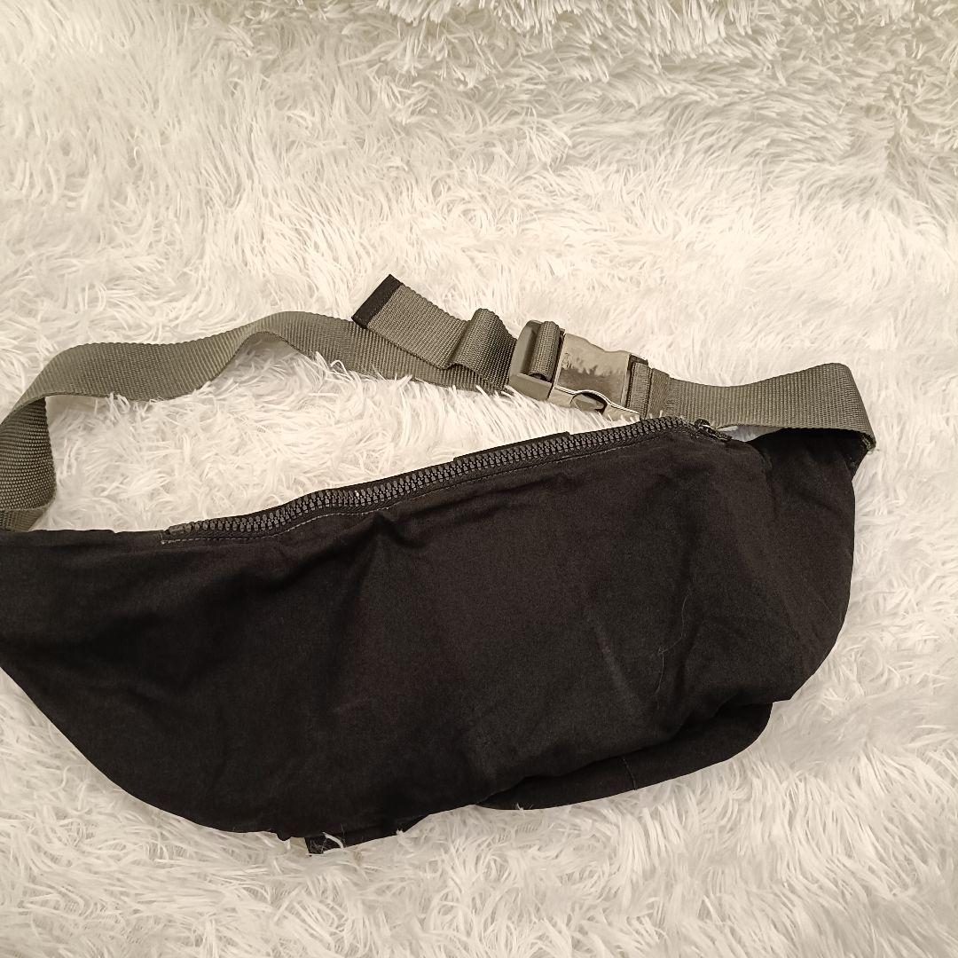 PRADA✨　 ボディバッグ・ウエストポーチ 黒　ブラック