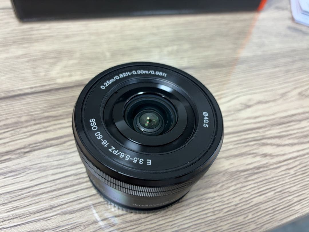 SONY α6400 本体　パワーズームレンズ