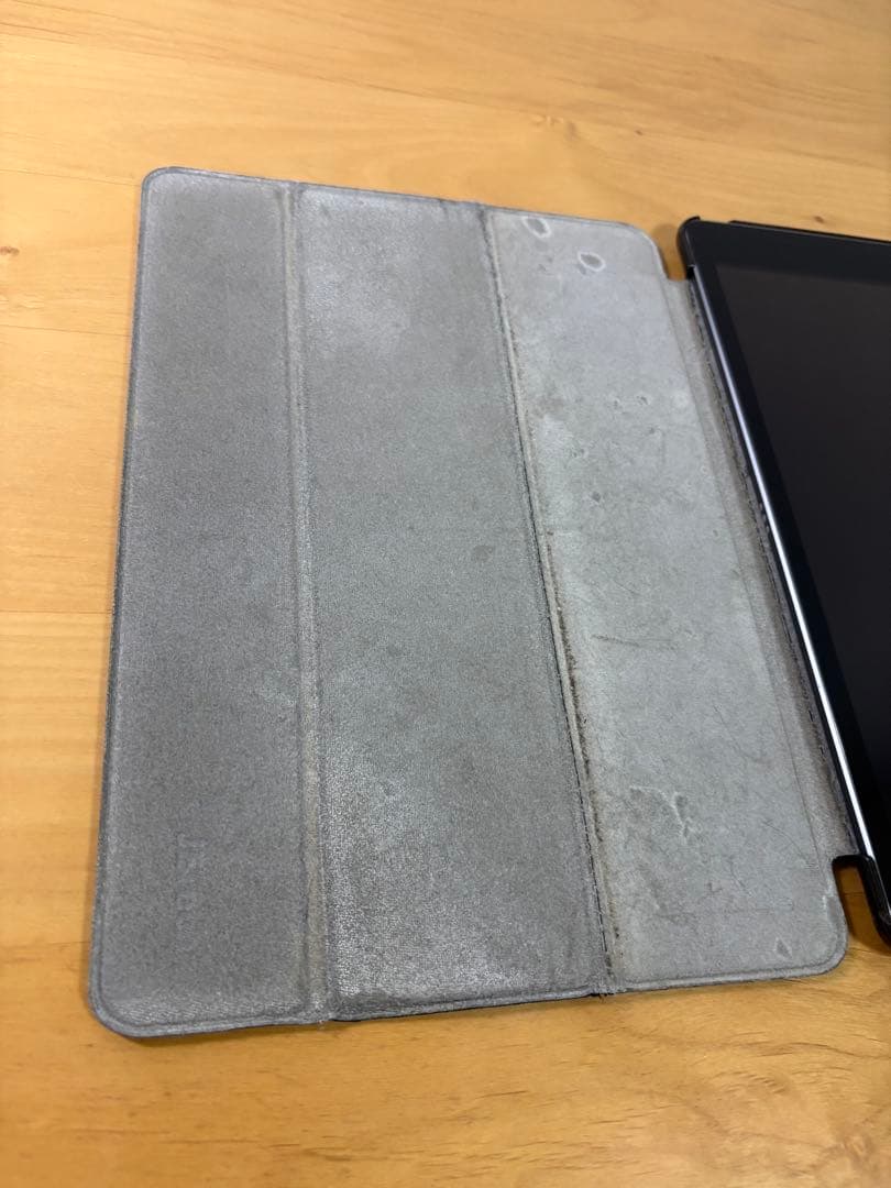 【美品】Apple iPad第9世代 64GB Wi-Fiモデル スペースグレイ