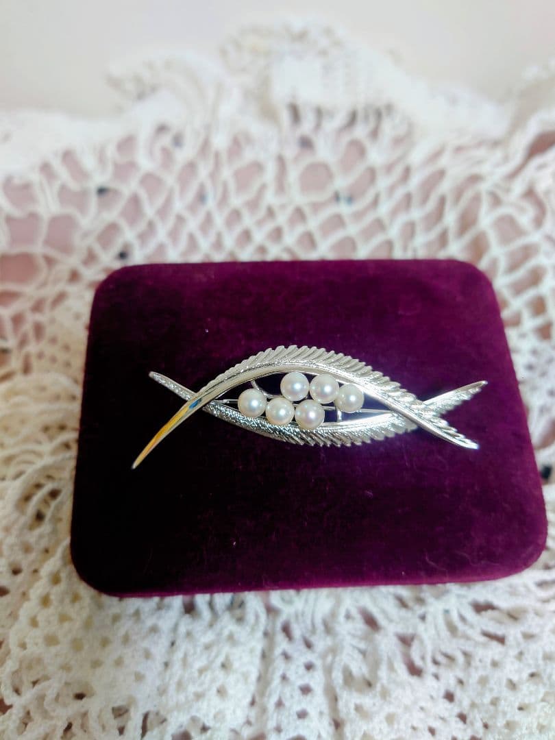 〈極美品〉MIKIMOTO シルバー希少ベビーパール あこや 真珠 ブローチ