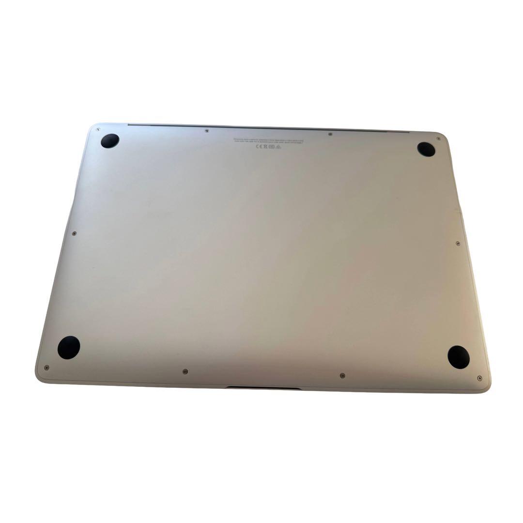 MacBook Air M1 13インチ / 8GB / SSD256GB