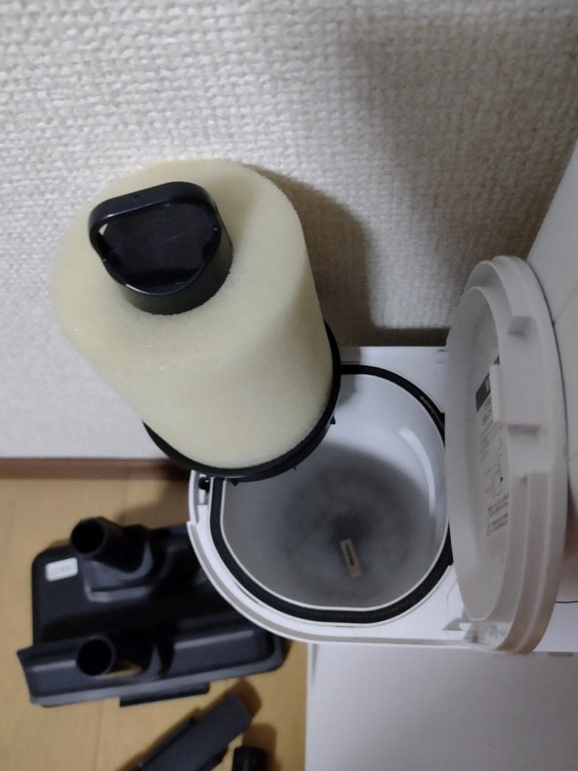 シャーク★コードレスクリーナー★LC551JBK★バッテリー新品と同等★