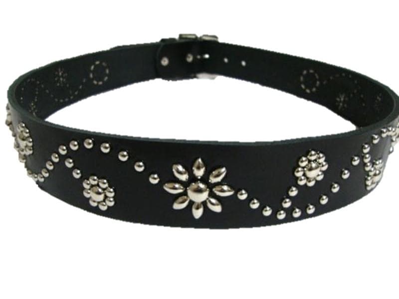 栃木レザー　フラワー型スタッズベルト　黒（ニッケルオンリー）一枚革