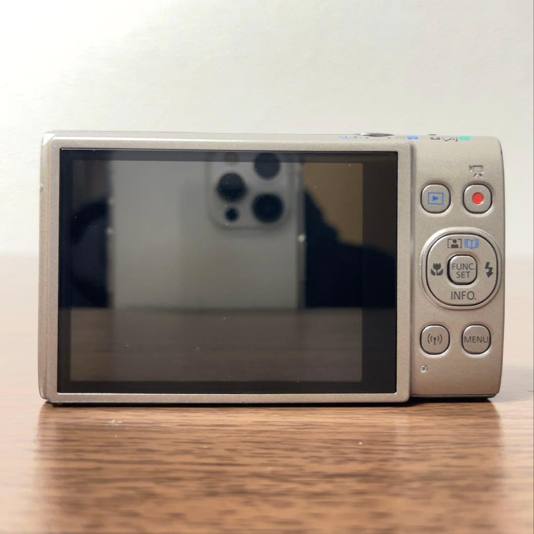 【極美品】 Canon IXY650 純正充電器 純正バッテリー ストラップ付き