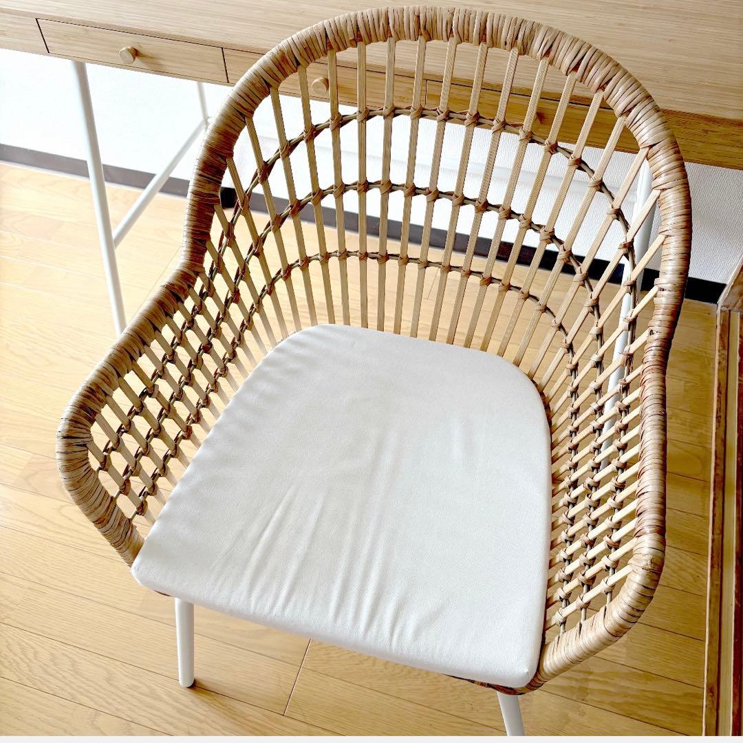 美品【IKEA】NILSOVE ニルソーヴェ ラタン チェア クッション付き