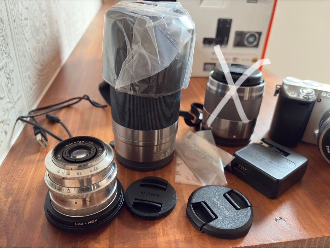 SONY α6000 ダブルズームセット＋オマケ少し