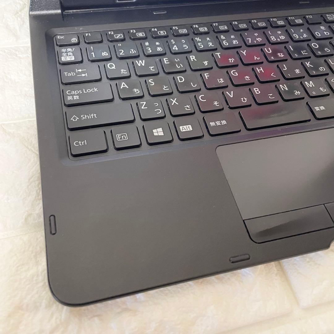 【即使用OK】タブレットPC i3-第10世代 SSD Office 富士通