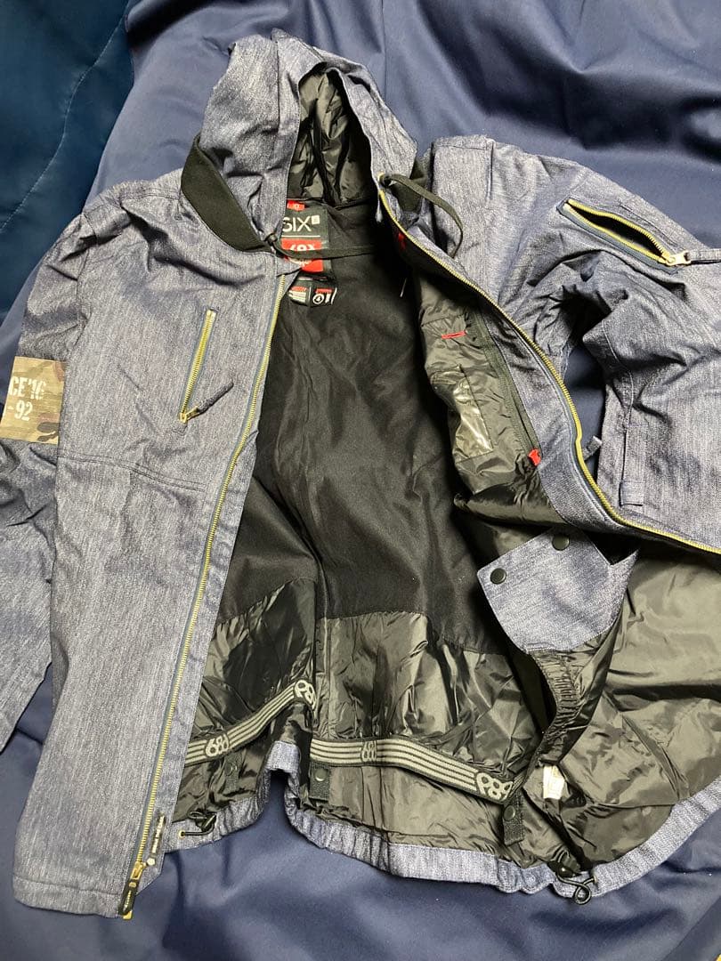 686(シックスエイトシックス) メンズXLスノーボードジャケット