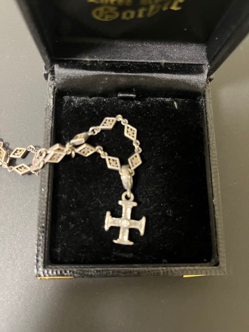 値下げローリーロドキンゴシックGothic シルバー クロスネックレス