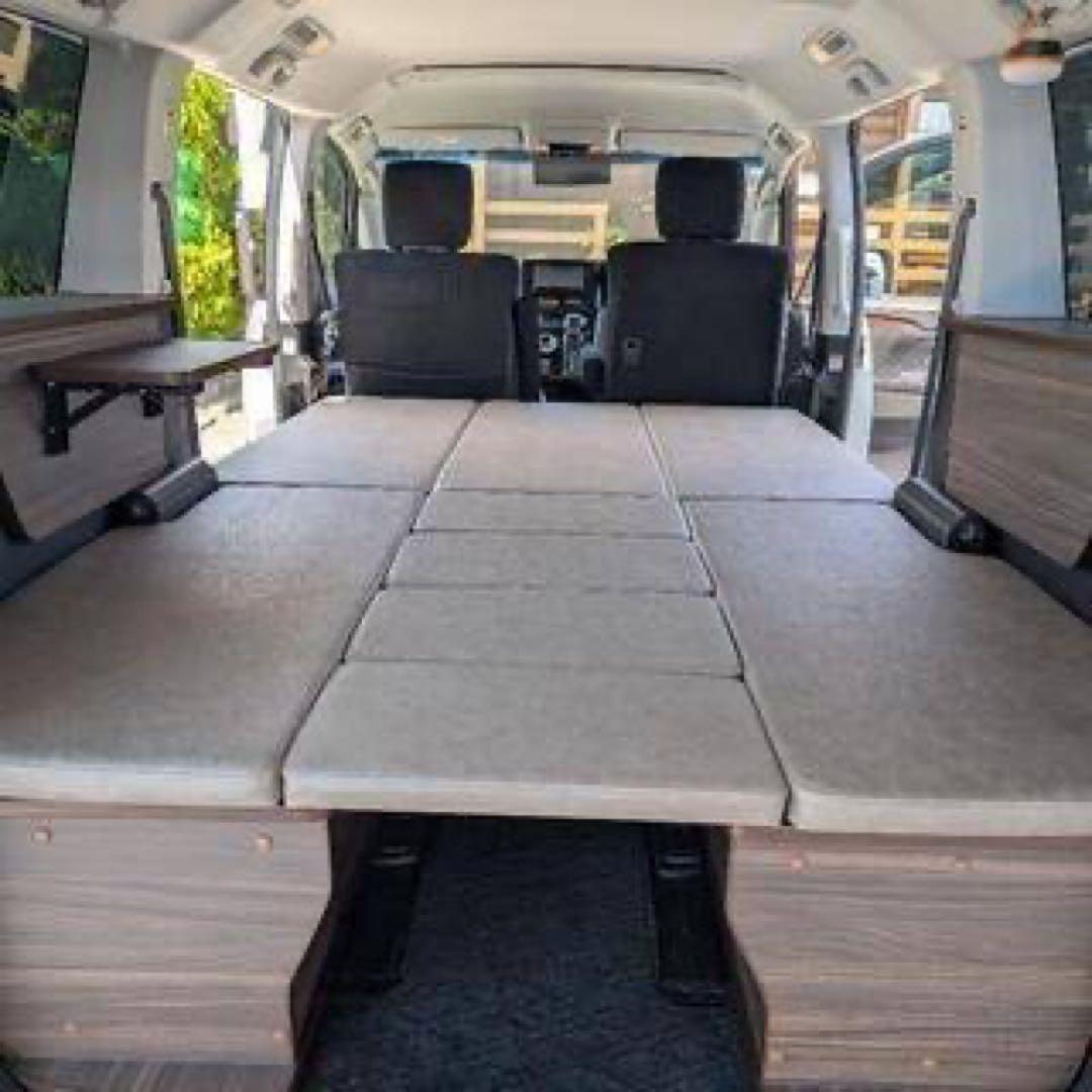 三菱デリカD5グランドモーター社Dキャンパーベッドキット他直接引き取り可