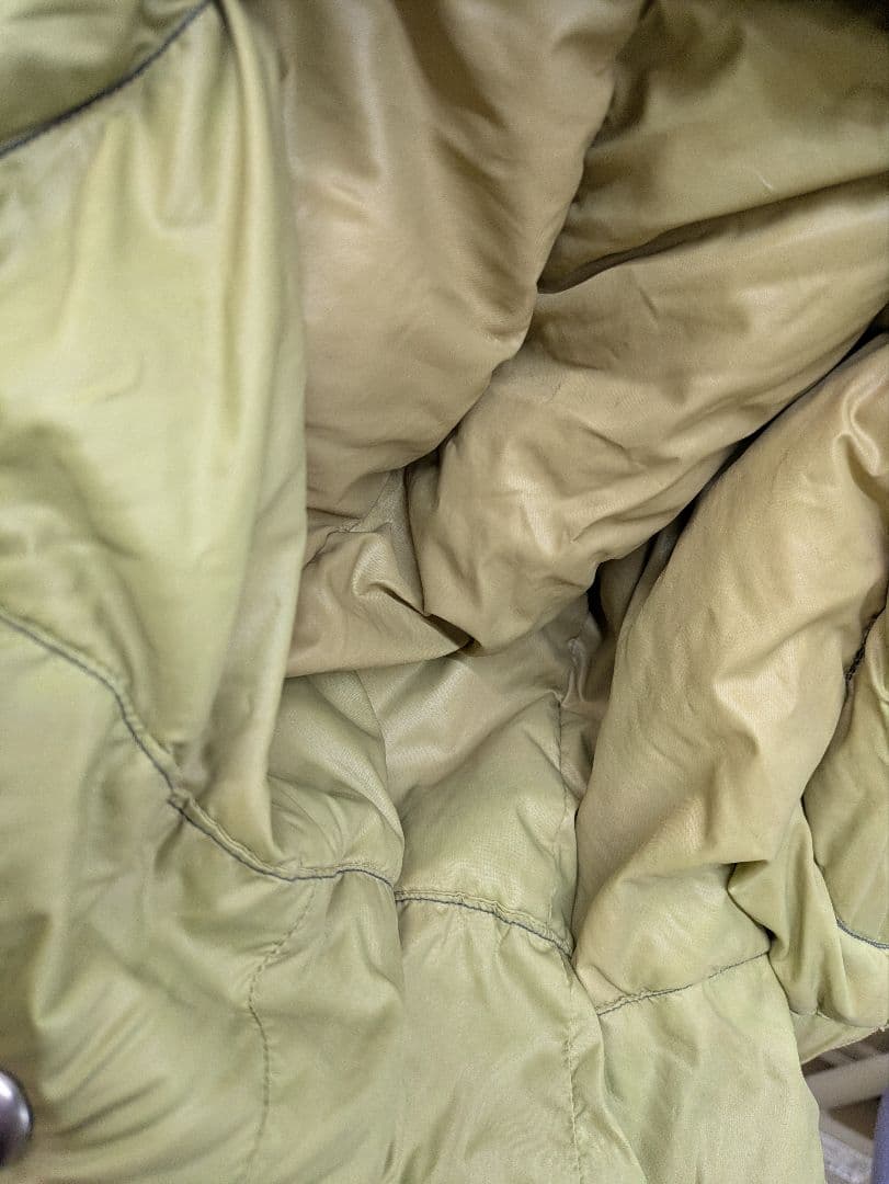 ジ*ン様 Rockymountain☆ロッキーマウンテン　ダウンジャケット　38