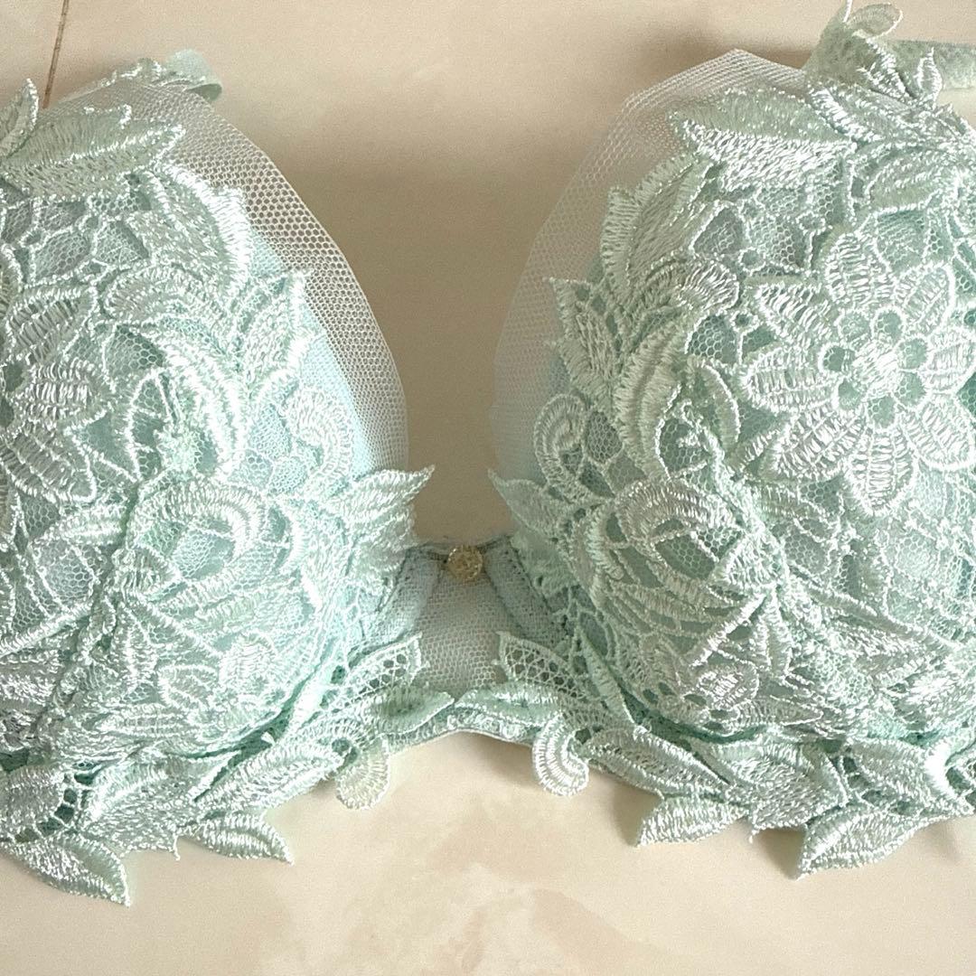 ☆ワコールYue D65☆24G