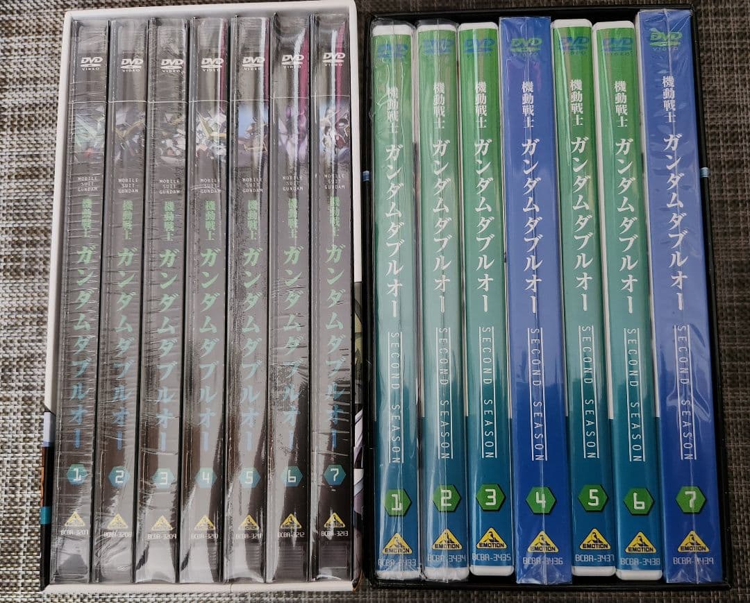 【美品】機動戦士ガンダム00 1期2期 全14巻DVD BOX
