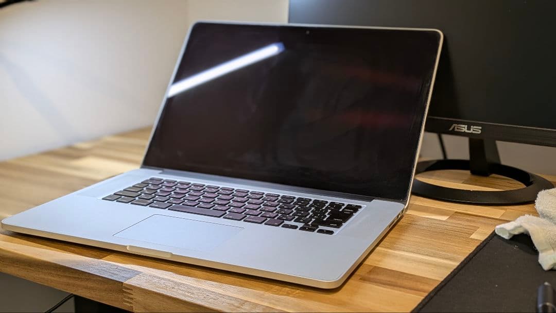 e*7様 MacBook Pro（Windows10 Pro付き）メモリ16GB