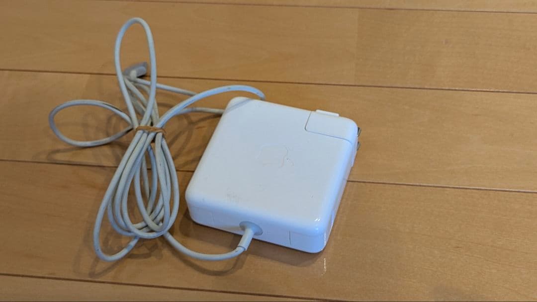 e*7様 MacBook Pro（Windows10 Pro付き）メモリ16GB