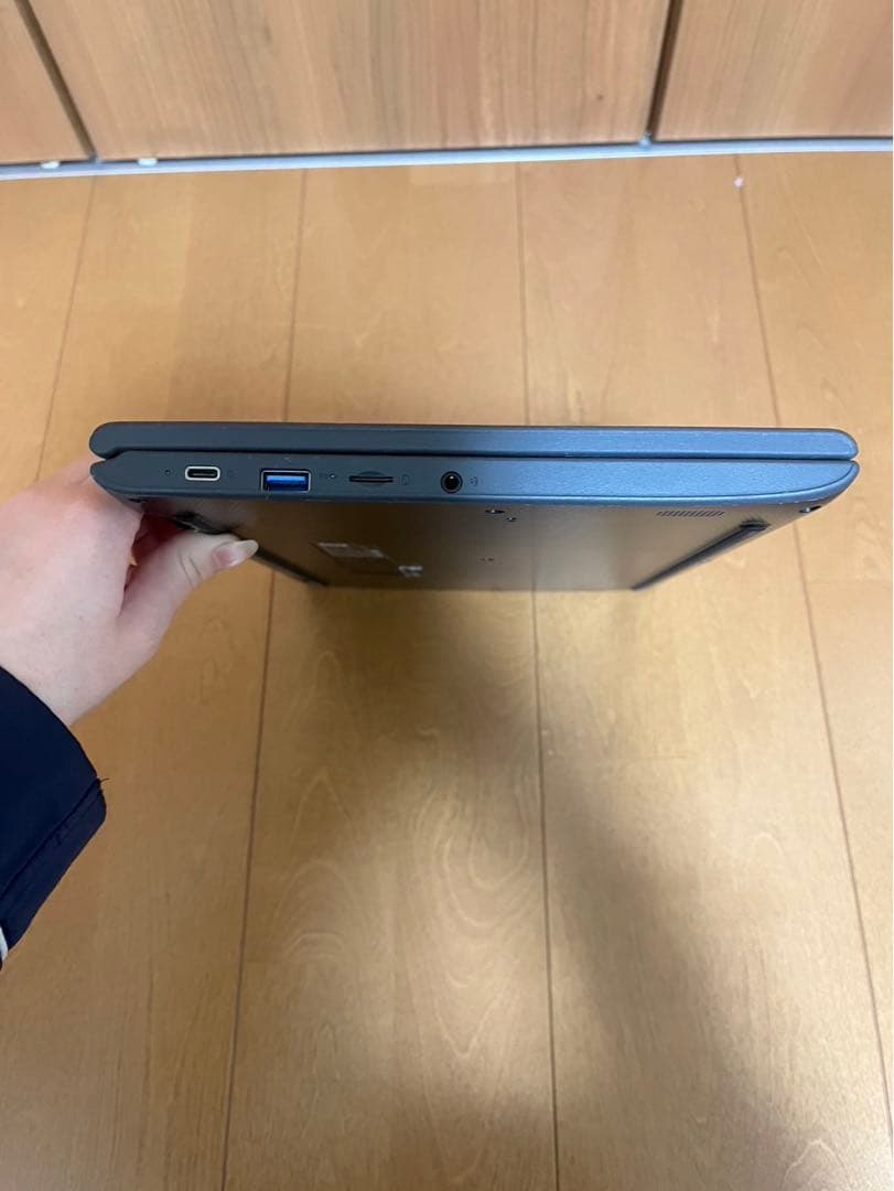 Lenovo 300e Chromebook 2nd gen クロームブック