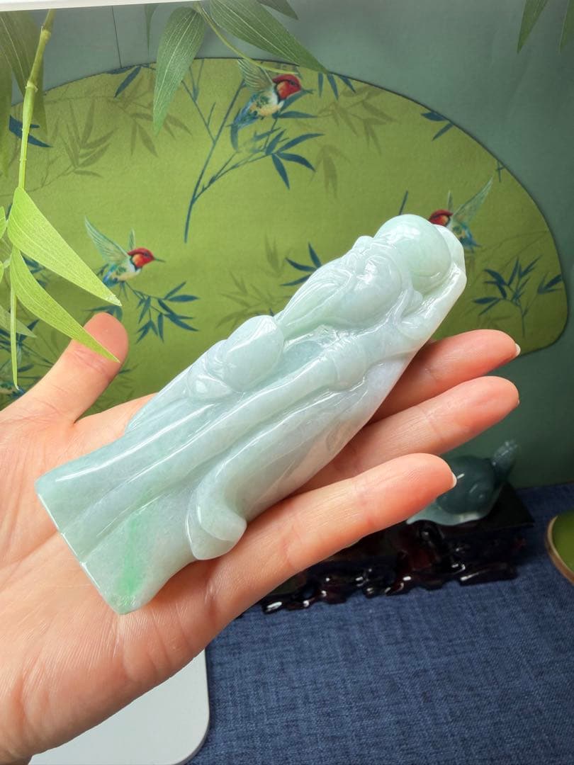 デカイ‼️ミャンマー産本翡翠　翡翠原石の原皮付き、長生きの仙人「寿星公」鑑定書付き