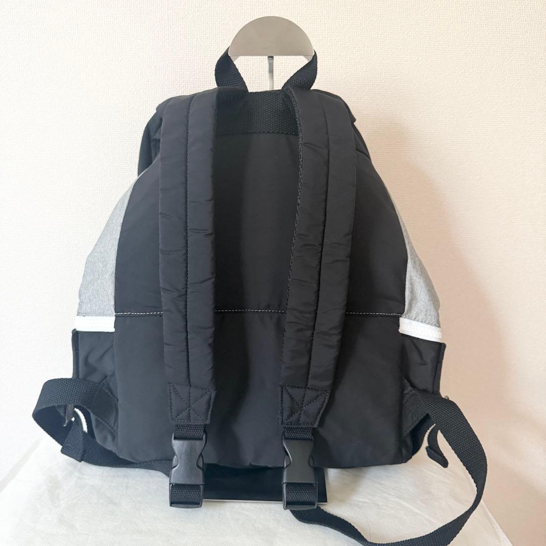 ステラマッカートニー　キッズ　リュック　ロゴ