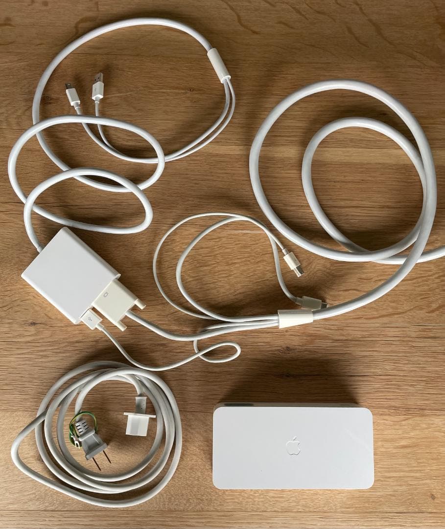 30インチ Apple Cinema HD Display シネマディスプレイ