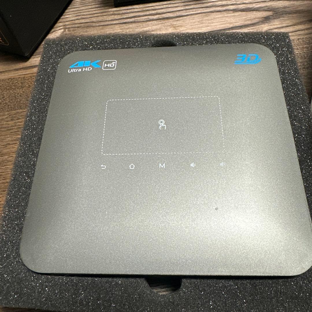 4K Ultra HD 3Dプロジェクター本体