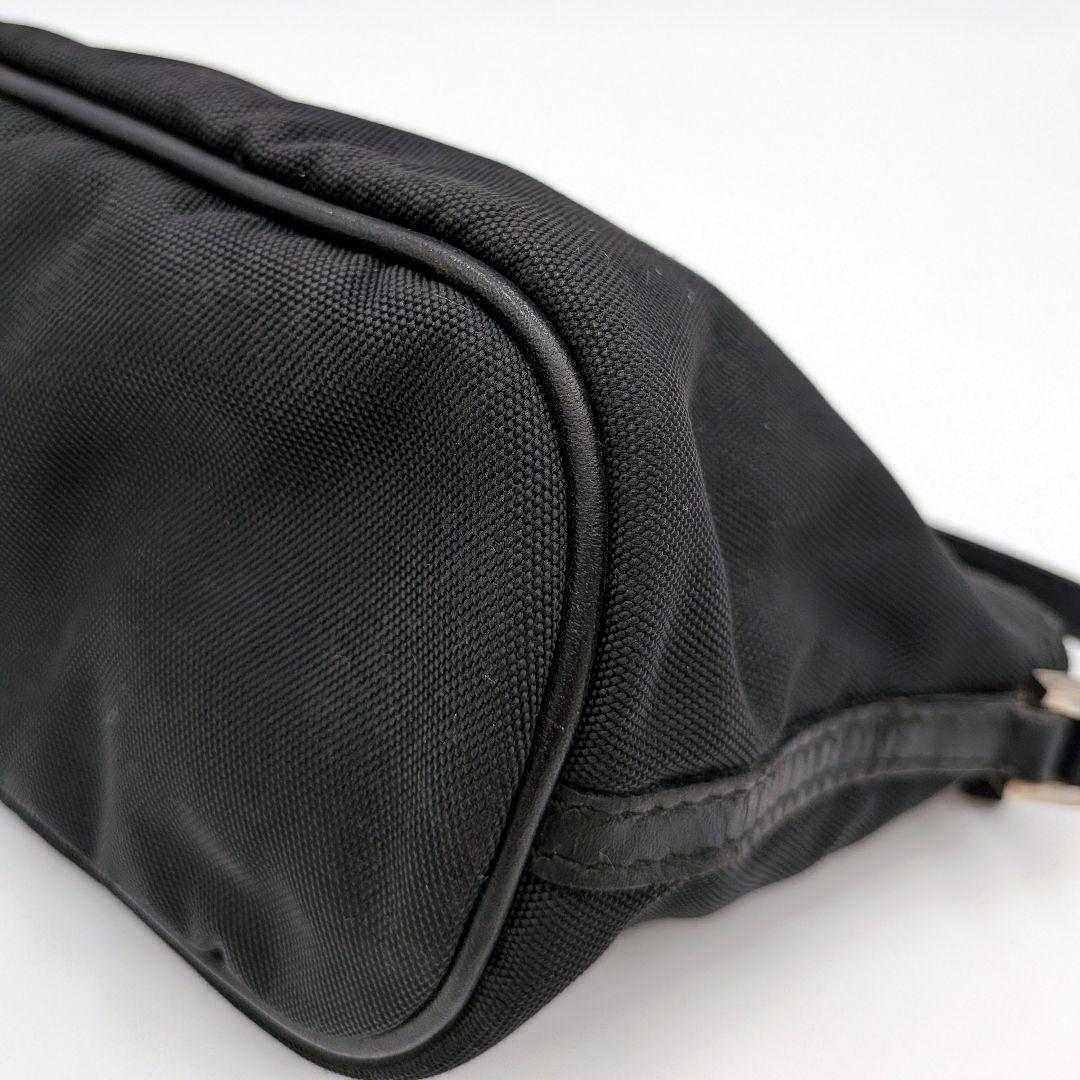 GUCCI グッチ ブラック キャンバス アクセサリーポーチ ハンドバッグ 小物