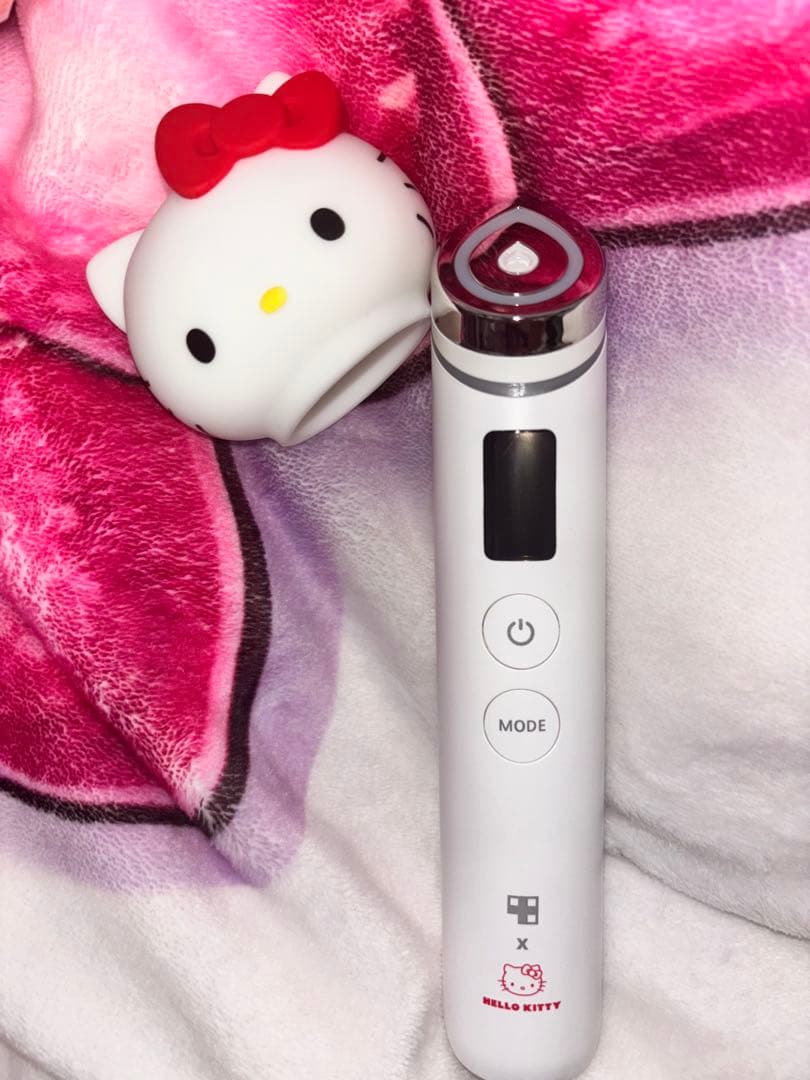 30分限定値下げ価格！medicube ハローキティ エアブースタープロ