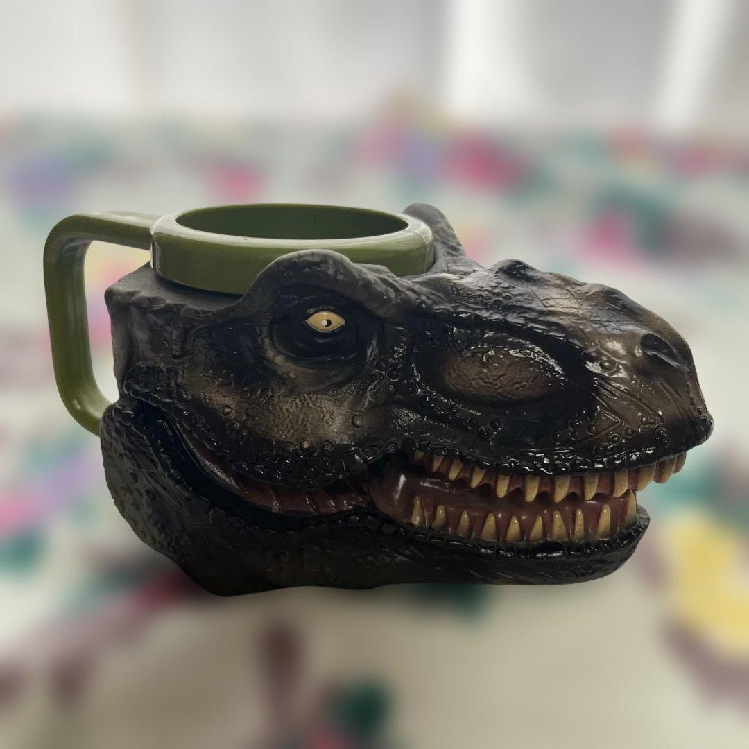 ★ビンテージ級★USJマグカップ 恐竜 E.T. ジョーズの形ペンケースとしても
