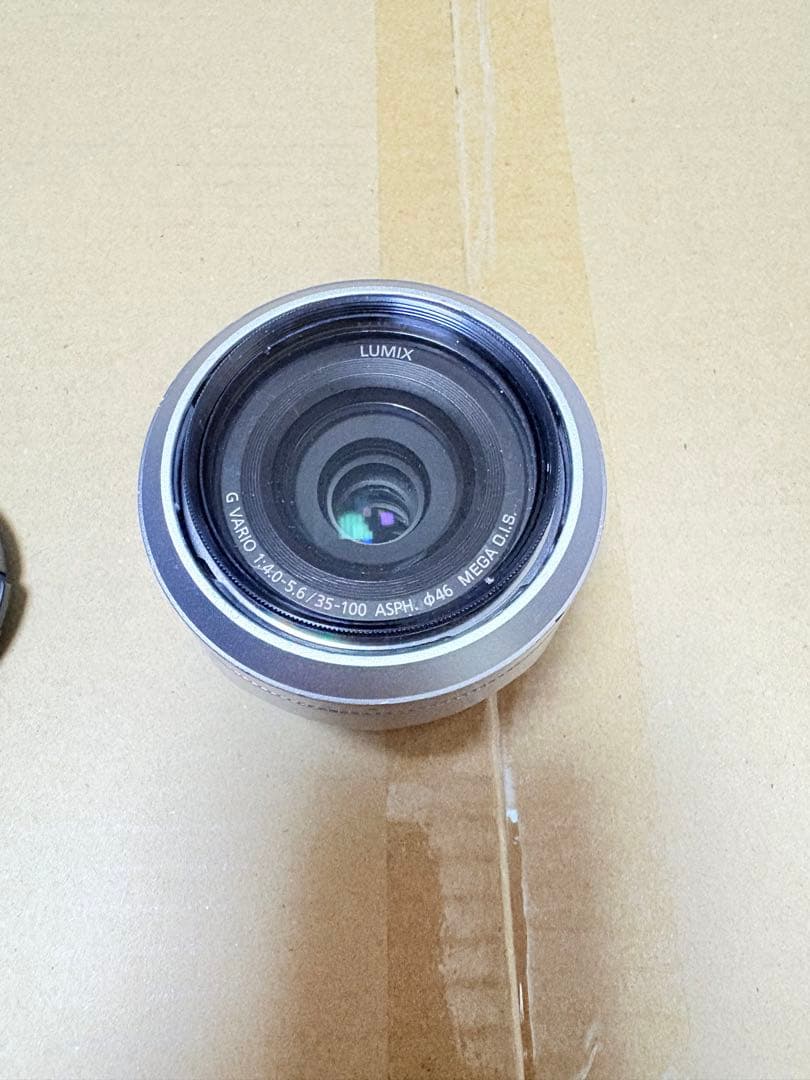 LUMIX 35-100mm ズームレンズ